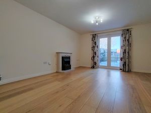 Lounge 2- click for photo gallery